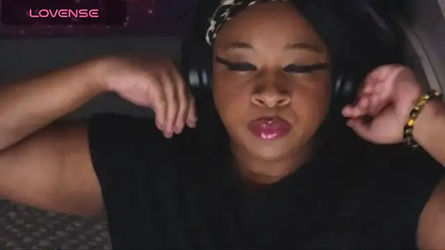 temptressbeauty24 online show from 12/06/24, 11:00