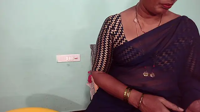 Snapshot of shrutitelugu69 chatting on 04/30/26, 04:57 shrutitelugu69 online show from 04/30/26, 04:57