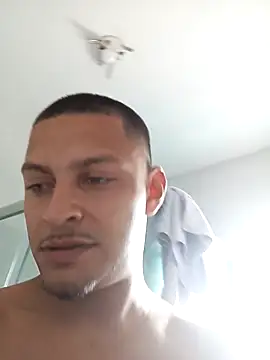 emrehliug12 online show from 02/10/26, 03:05