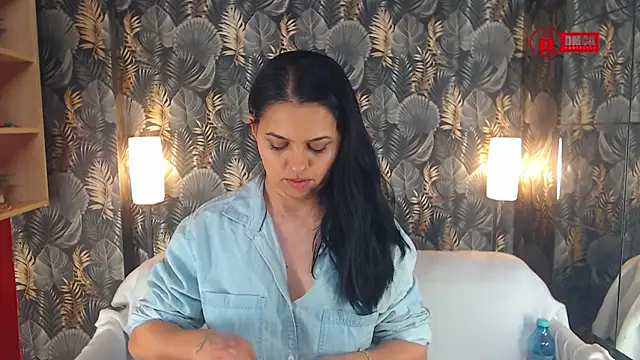 Snapshot of jessthewicked chatting on 12/18/24, 07:30 jessthewicked online show from 12/18/24, 07:30