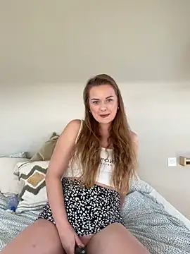 ElenaRebelle online show from 12/19/24, 11:39