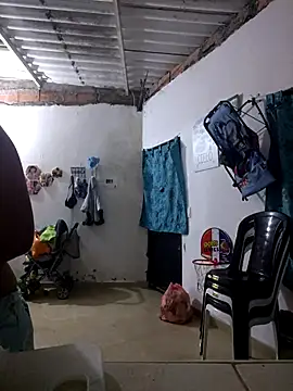 lucy hairypussy83 online show from 09/18/25, 10:17