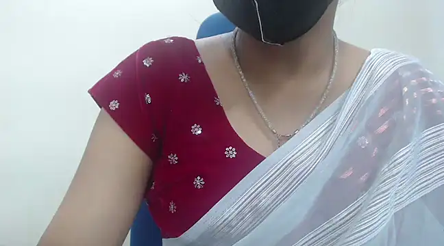 Snapshot of Lovely_Siri_23 chatting on 01/29/25, 12:45 Lovely Siri 23 online show from 01/29/25, 12:45