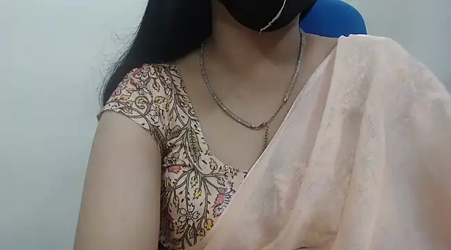 Snapshot of Lovely_Siri_23 chatting on 03/17/25, 07:48 Lovely Siri 23 online show from 03/17/25, 07:48