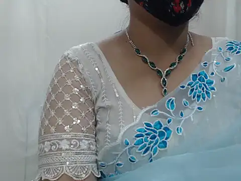 Lovely Siri 23 online show from 12/04/25, 07:17