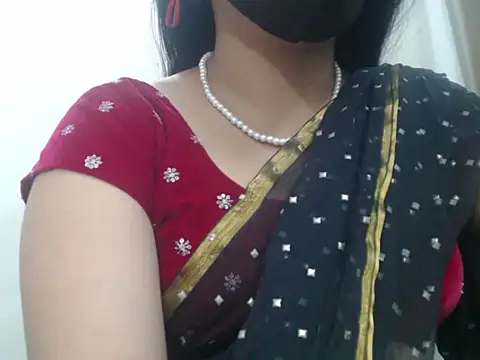 Lovely Siri 23 online show from 04/14/26, 10:21