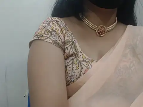 Snapshot of Lovely_Siri_23 chatting on 05/07/26, 12:43 Lovely Siri 23 online show from 05/07/26, 12:43
