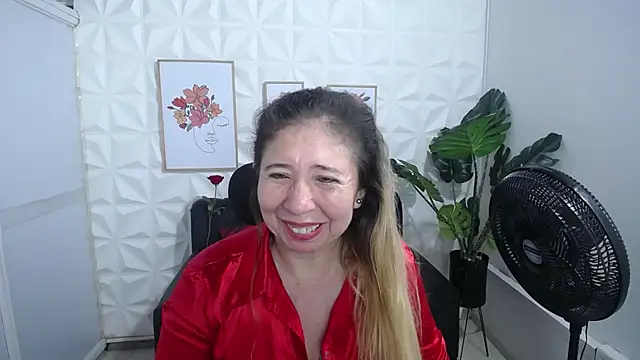 Valentinaa mature online show from 02/15/25, 12:04