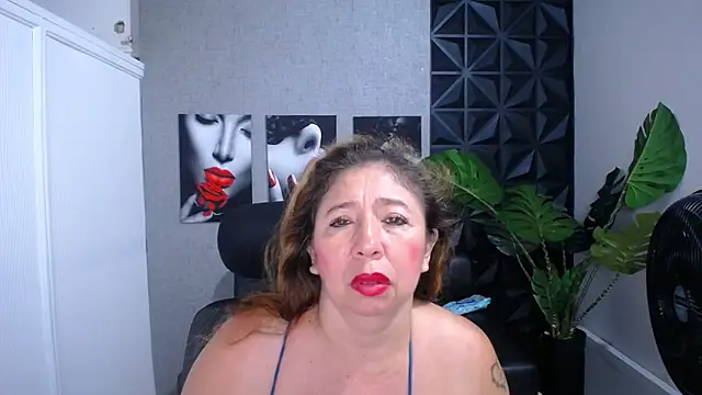 Valentinaa mature online show from 04/07/26, 09:26