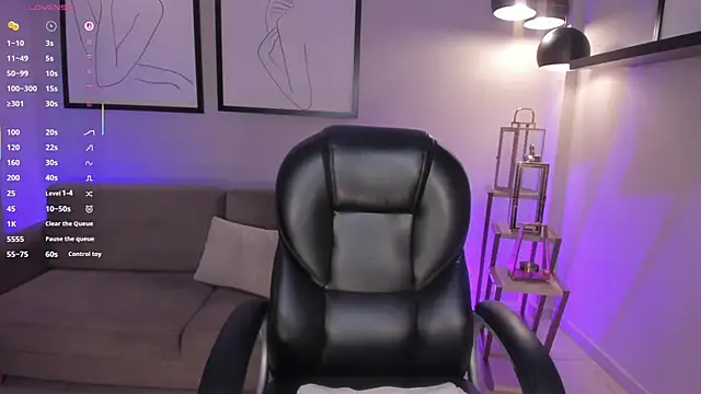 LizzHamilton   online show from 01/07/26, 07:27