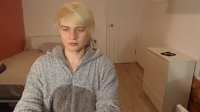 Oliver sweet  online show from 12/22/25, 01:57