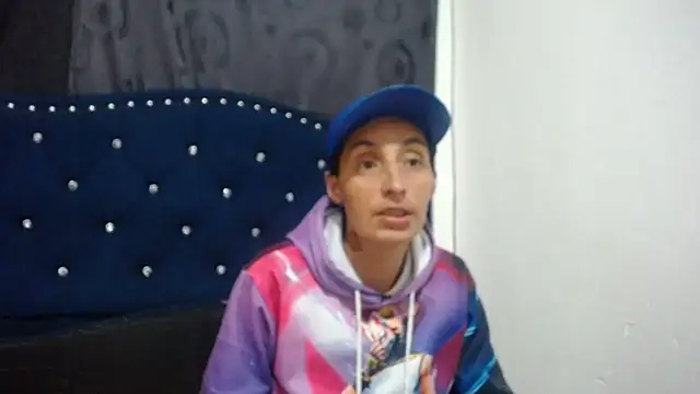 Snapshot of anyu1306 chatting on 12/28/24, 10:34 anyu1306 online show from 12/28/24, 10:34