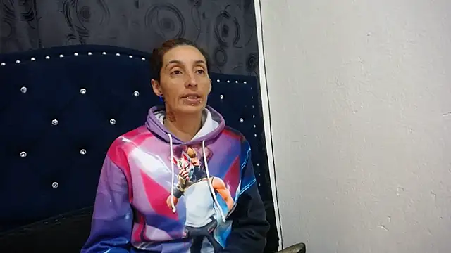 Snapshot of anyu1306 chatting on 03/13/25, 05:00 anyu1306 online show from 03/13/25, 05:00