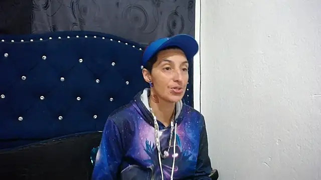 Snapshot of anyu1306 chatting on 03/15/25, 01:41 anyu1306 online show from 03/15/25, 01:41