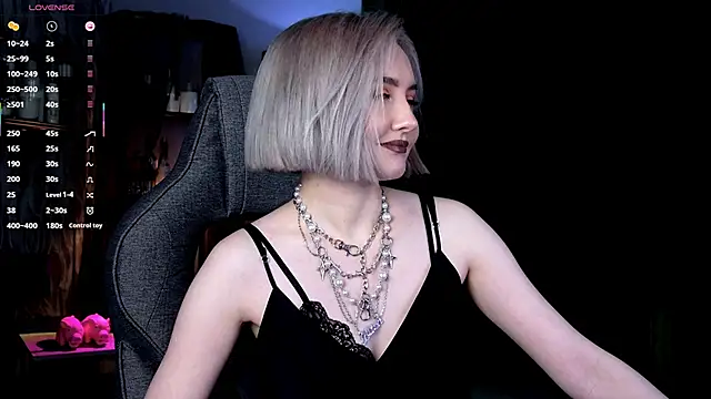 Snapshot of ReiYosimoto chatting on 02/02/26, 07:23 ReiYosimoto online show from 02/02/26, 07:23