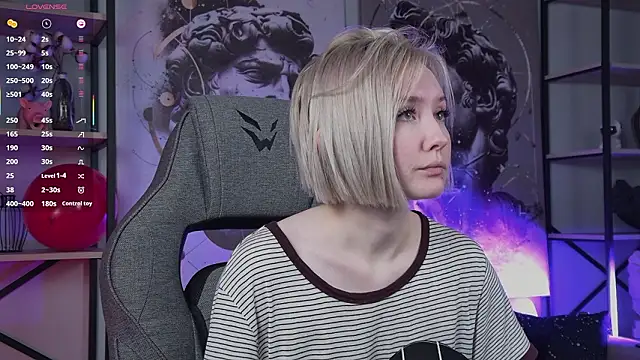 Snapshot of ReiYosimoto chatting on 02/19/26, 03:30 ReiYosimoto online show from 02/19/26, 03:30