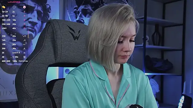 Snapshot of ReiYosimoto chatting on 02/22/26, 05:44 ReiYosimoto online show from 02/22/26, 05:44