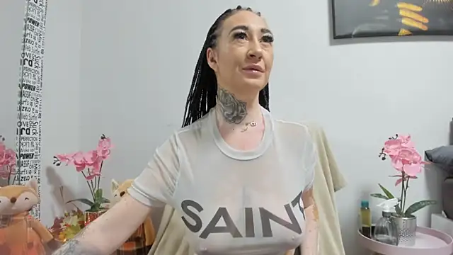 Rayanablackandwhite online show from 10/05/25, 09:56