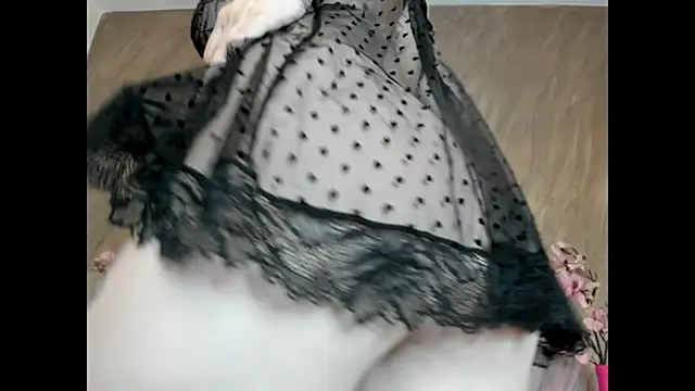 Rayanablackandwhite online show from 04/20/26, 07:26