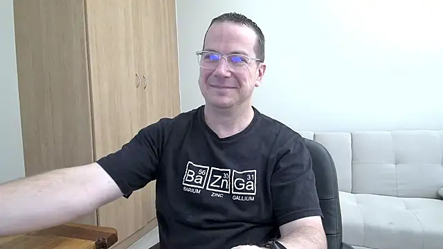 BrettJ81 online show from 12/23/25, 10:57