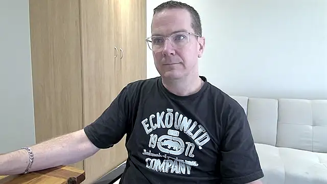 BrettJ81 online show from 04/27/26, 11:52