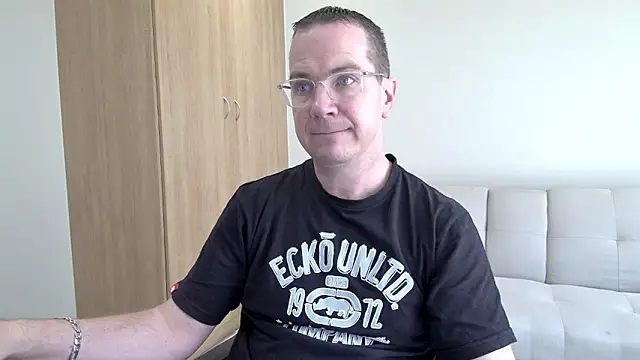 BrettJ81 online show from 05/30/26, 11:29