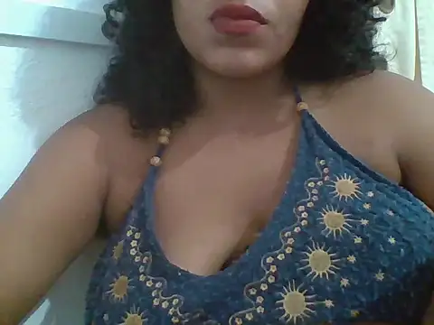 Snapshot of savanahottie chatting on 02/14/26, 10:28 savanahottie online show from 02/14/26, 10:28