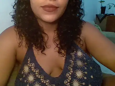 Snapshot of savanahottie chatting on 02/24/26, 09:02 savanahottie online show from 02/24/26, 09:02