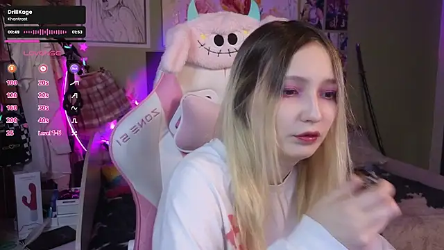 Evie Ro online show from 01/09/25, 10:52