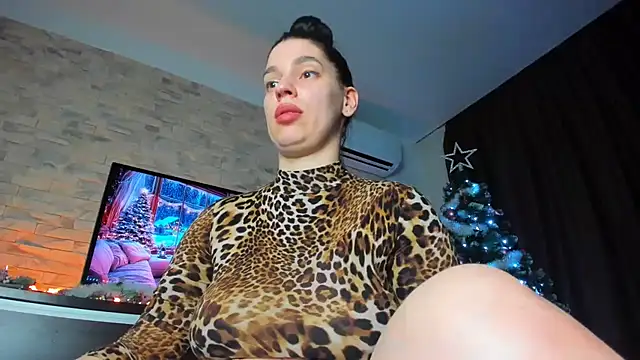 Laya Moon online show from 01/14/25, 02:00