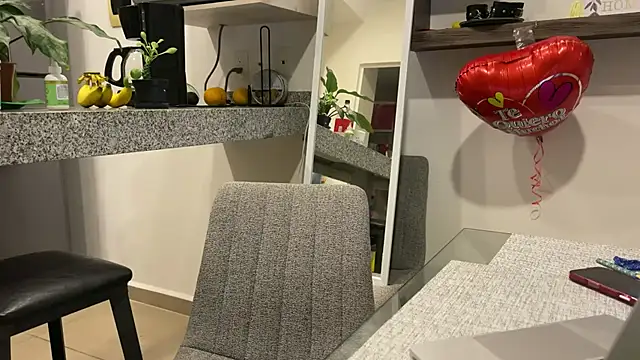 Snapshot of mommy_nadin chatting on 02/23/25, 03:13 mommy nadin online show from 02/23/25, 03:13