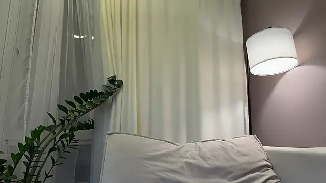 Snapshot of mommy_nadin chatting on 10/05/25, 07:01 mommy nadin online show from 10/05/25, 07:01