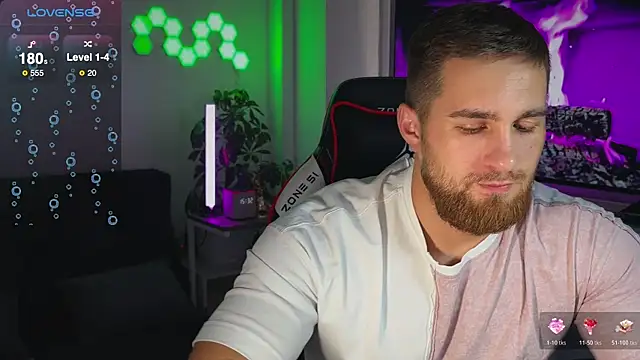 Sweeet  boy online show from 12/17/25, 12:33