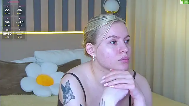 Snapshot of AmaliaBell chatting on 07/08/26, 01:15 AmaliaBell online show from 07/08/26, 01:15