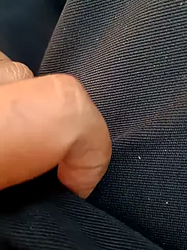 u wan me online show from 10/08/25, 04:10