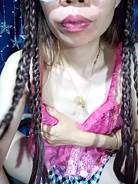   Mai-love19   online show from 04/05/26, 10:51