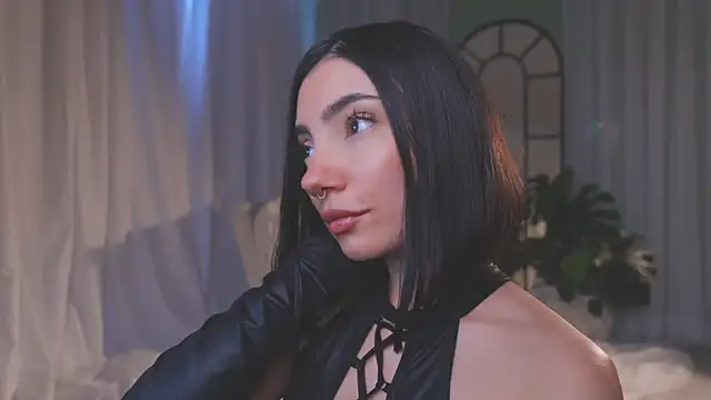 AmyArmstrong online show from 02/25/26, 10:19