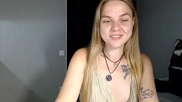 Snapshot of Sunbeam_ chatting on 07/05/26, 09:55 Sunbeam online show from 07/05/26, 09:55