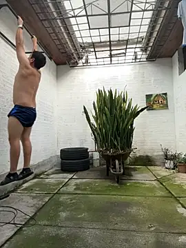 oliver price1 online show from 11/17/25, 09:53