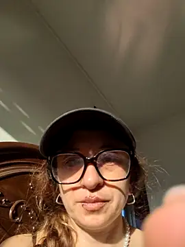 xgabyenlalunax online show from 02/22/25, 09:59