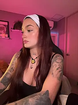 DaniDusan  online show from 01/31/26, 09:13