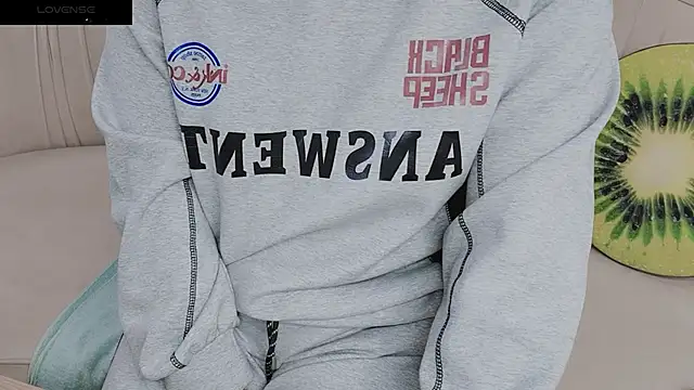 Sophie Secret online show from 12/27/24, 10:59