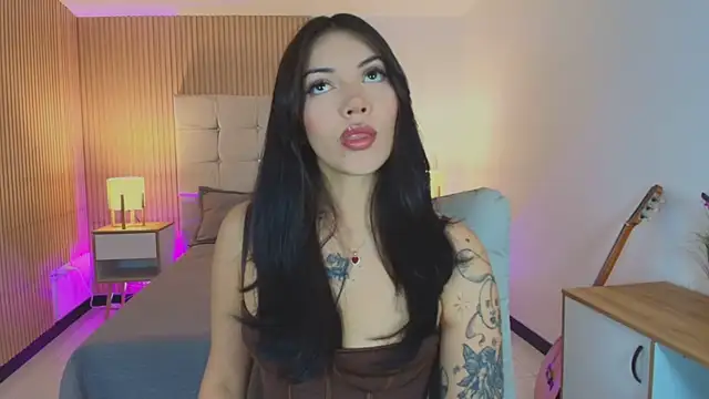 Snapshot of Baby_Venuss chatting on 06/25/26, 03:28 Baby Venuss online show from 06/25/26, 03:28