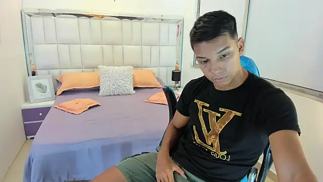 Edwin Blaz online show from 09/30/25, 03:11