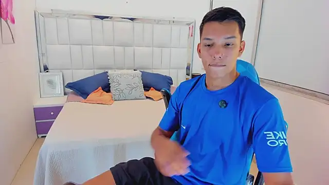Edwin Blaz online show from 10/05/25, 03:49