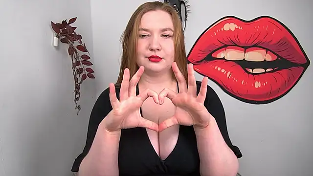 LaraDream online show from 04/19/26, 02:27