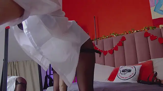 SweetySonya online show from 02/13/25, 04:43