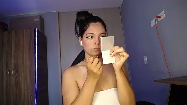 susan smith18 online show from 12/03/25, 02:04