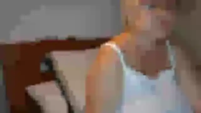 LindaL online show from 10/14/25, 02:51