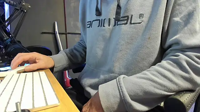 McPherson72 online show from 02/20/25, 03:56